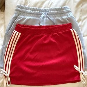 (2) MOD on Trend skirts